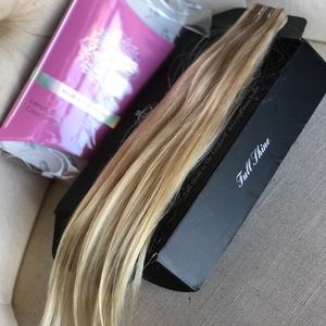 Beautiful blond Tape Hair Extensions
